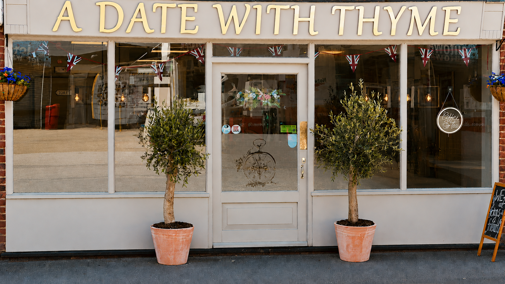 A Date With Thyme café front